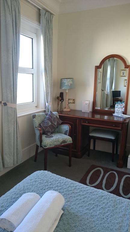 17 Wilmington Square Bed & Breakfast Eastbourne Room photo